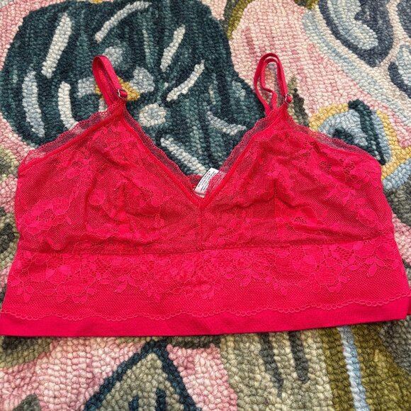 Victoria's Secret Red Lacy Bralette- Size Medium - Picture 1 of 3